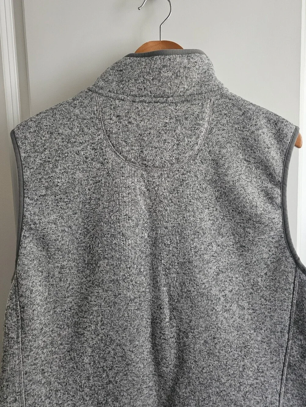 LL BEAN Mens Gray Sweater Fleece Vest, Slightly Fitted - Size L